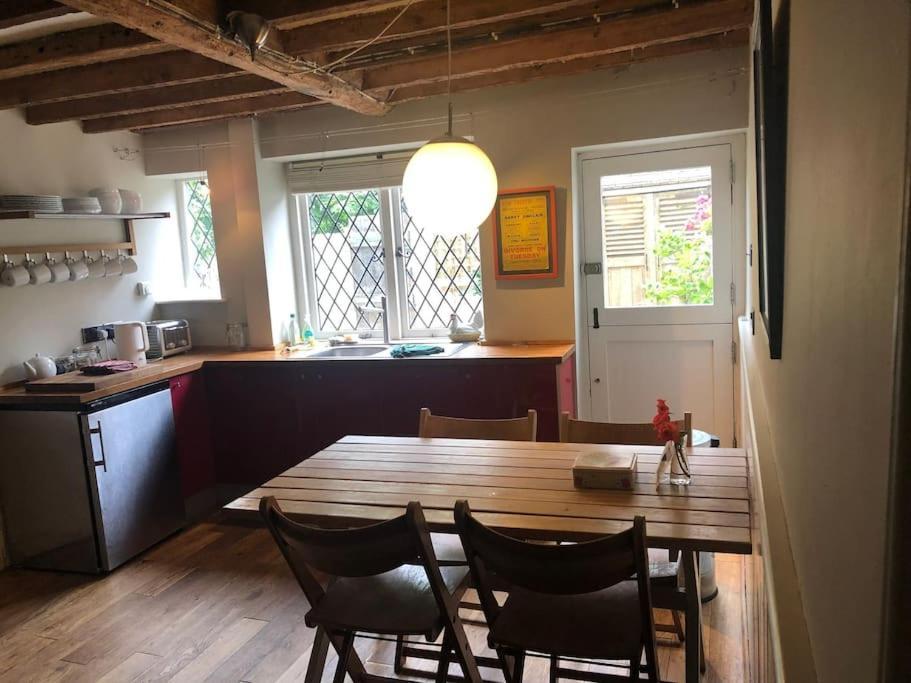 Hastings Old Town. Cottage - By The Sea Extérieur photo
